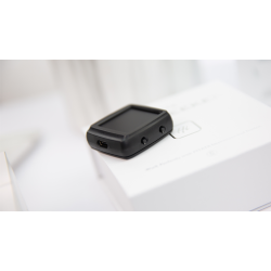 Palm Peeker by PITATA MAGIC