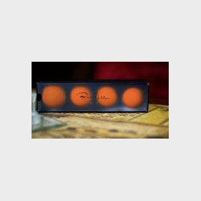 Perfect Manipulation Balls (4,5 Orange) by Bond Lee 