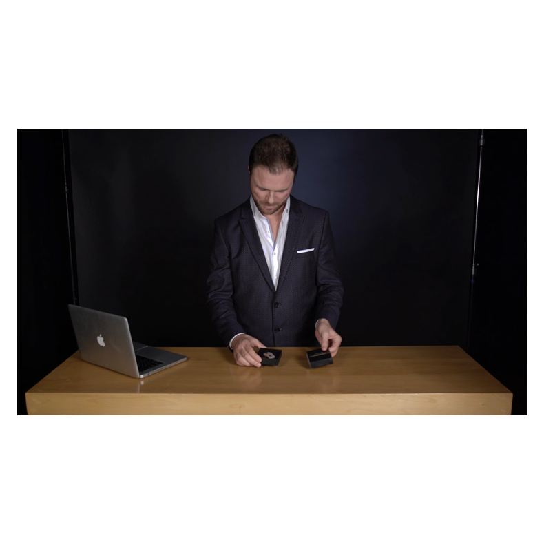 Tarantula II by Yigal Mesika