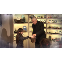 The Bucket by Iaki Zabaletta, Greco and Vernet