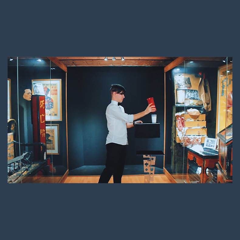  Vanishing Glass of Milk PRO by Bazar de Magia 