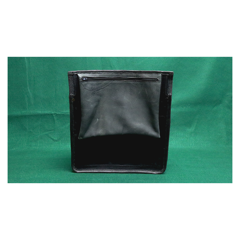 BUSKER POUCH by The Ambitious Card