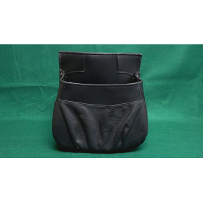 BUSKER POUCH by The Ambitious Card