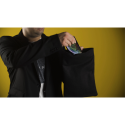 Invisibag by Joao Miranda and Rafael Baltresca