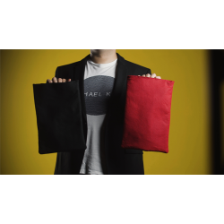 Invisibag by Joao Miranda and Rafael Baltresca