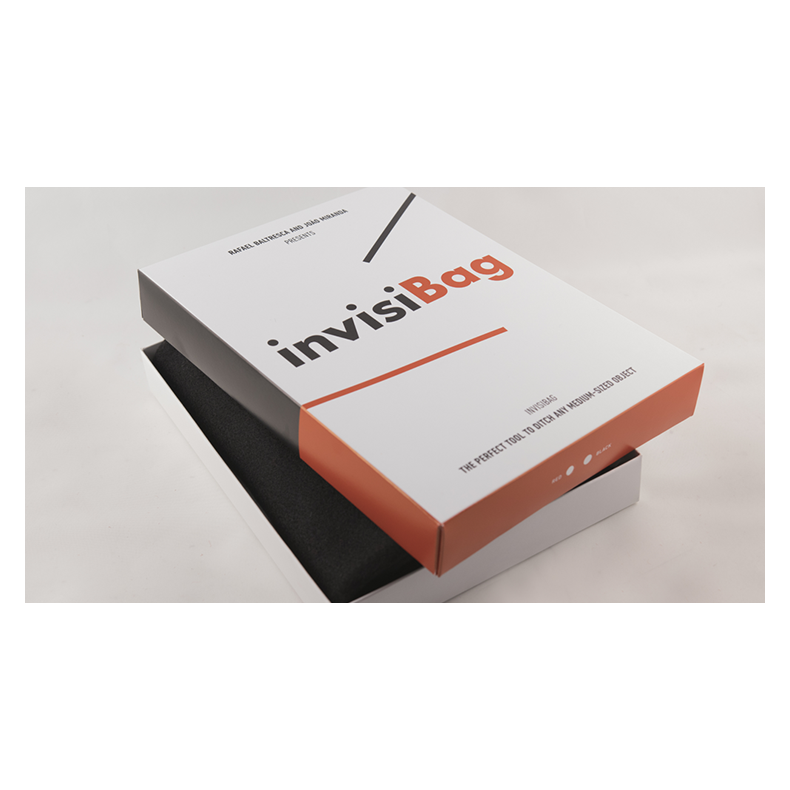 Invisibag by Joao Miranda and Rafael Baltresca