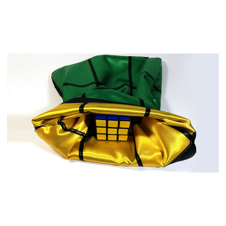 Qubik's Quick Change Bag by Lee Alex