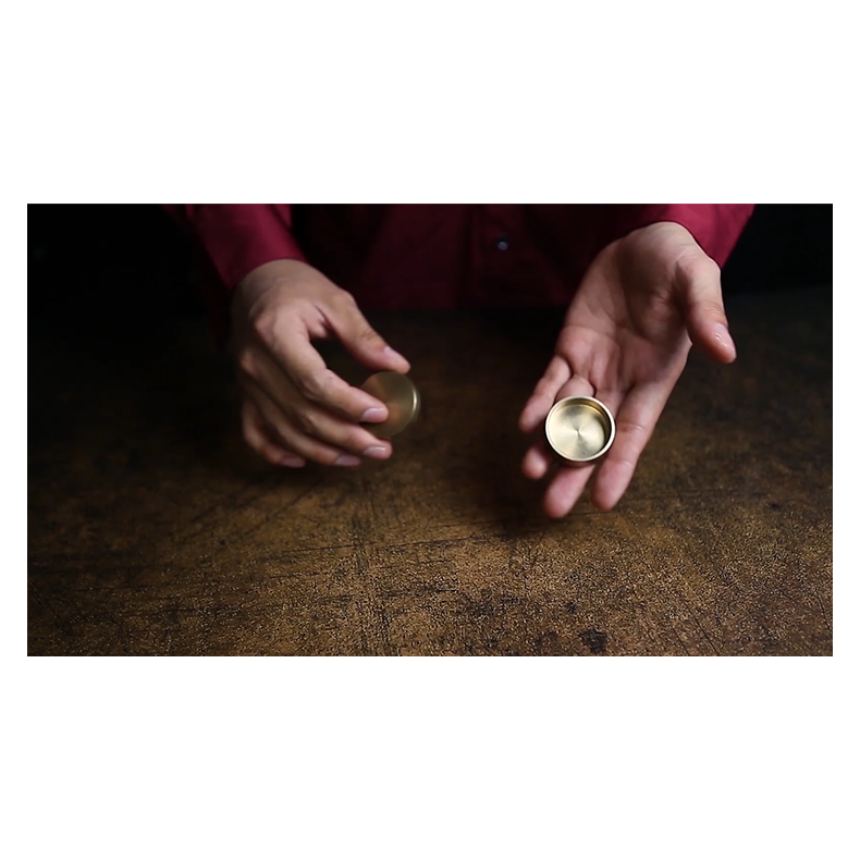 ECHO BOX by Menzi Magic