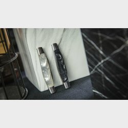 ARTISAN COLOR-CHANGING KNIVES BY TCC