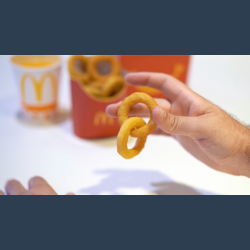 Linking Onion Rings by Julio Montoro