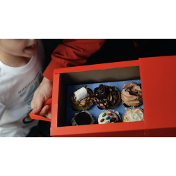 MAGIC BOX BLACK Large by George Iglesias and Twister Magic