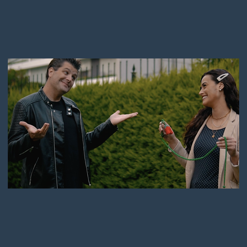 DROPPING FLOWER by Mago Rige