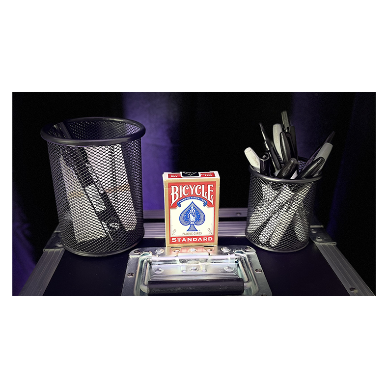 THE BASKET CLOSE UP by Gonzalo Albiana &amp; Adrian Vega 