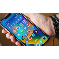 Maxim by Lloyd Barnes - Download