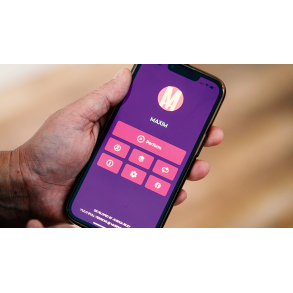 Maxim by Lloyd Barnes - Download