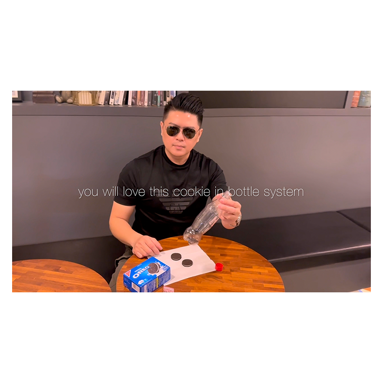 Cookie in Bottle by Taiwan Ben