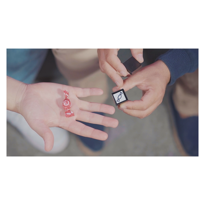 SUPER VISION CUBE by Julio Montoro