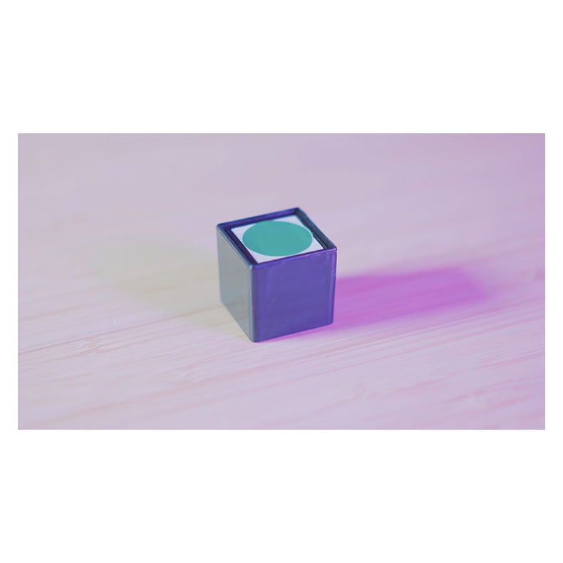 SUPER VISION CUBE by Julio Montoro