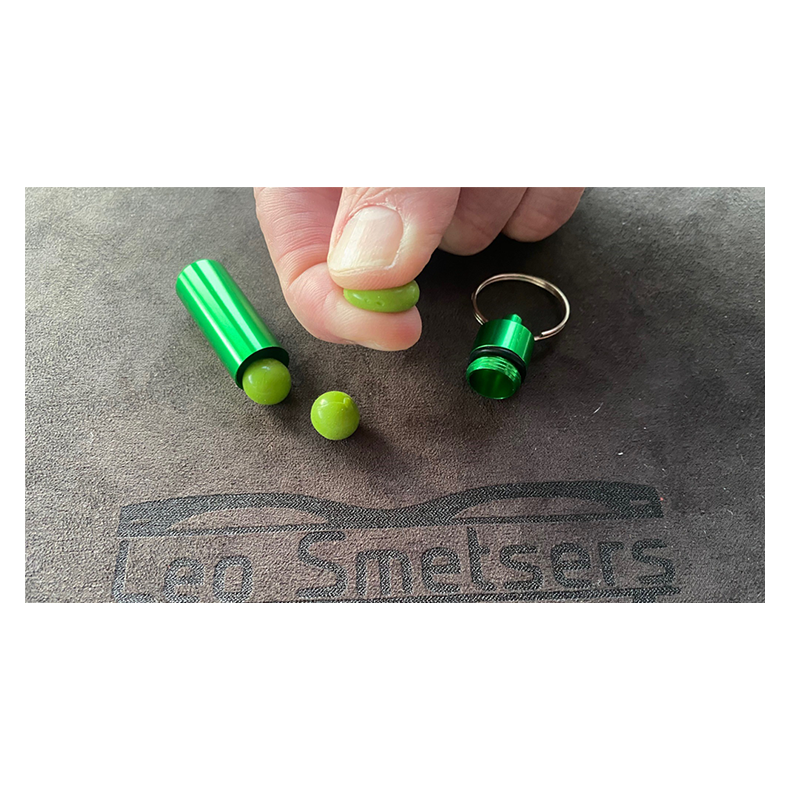 LS Peas (Green) by Leo Smetsers