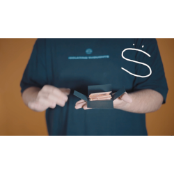 Appearing Car by Julio Montoro