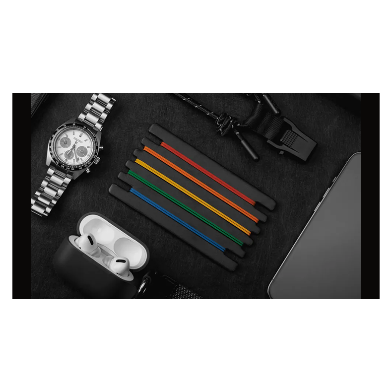 Rubber Band Holder by Hanson Chien