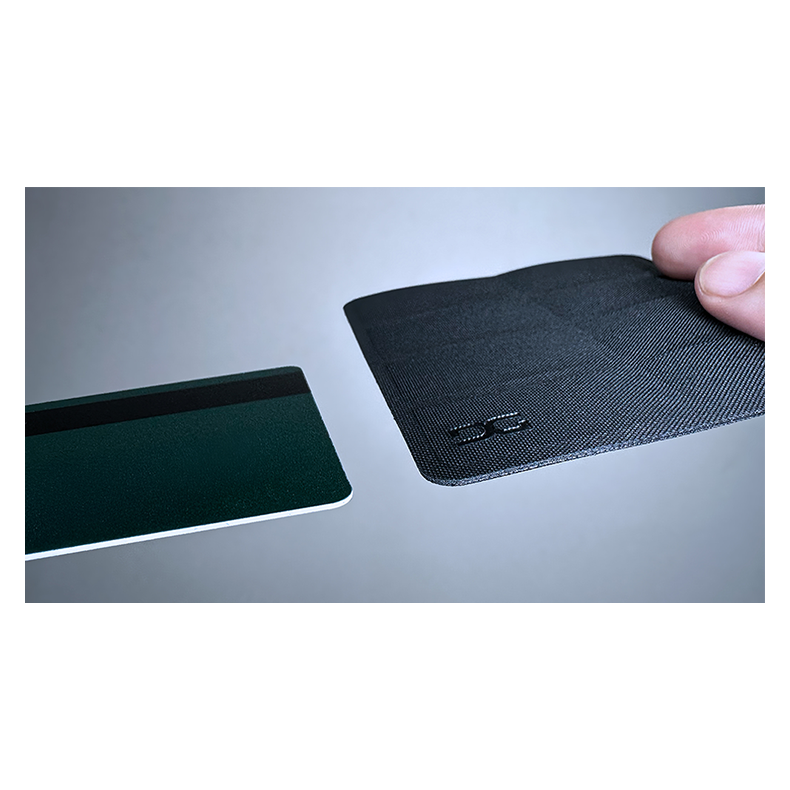 One Card by Daniel Garcia