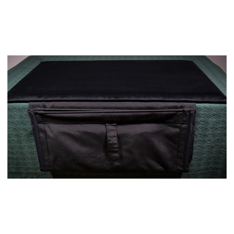 D'Servante by Elas D'Sastre