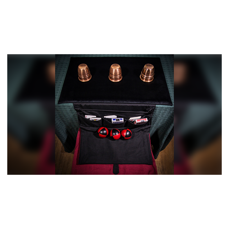 D'Servante by Elas D'Sastre