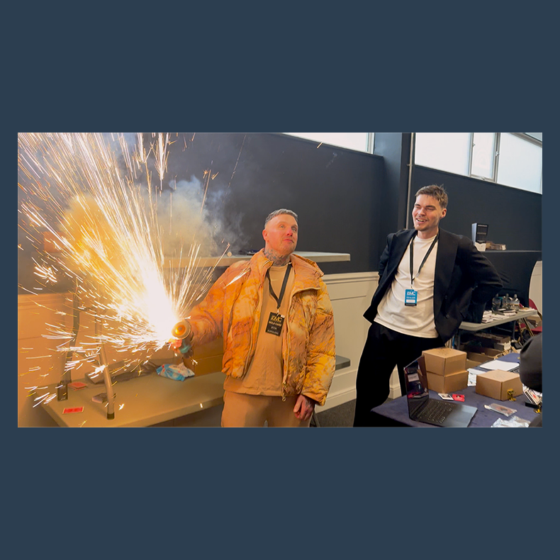 Shining by Hide � EfimovFlash