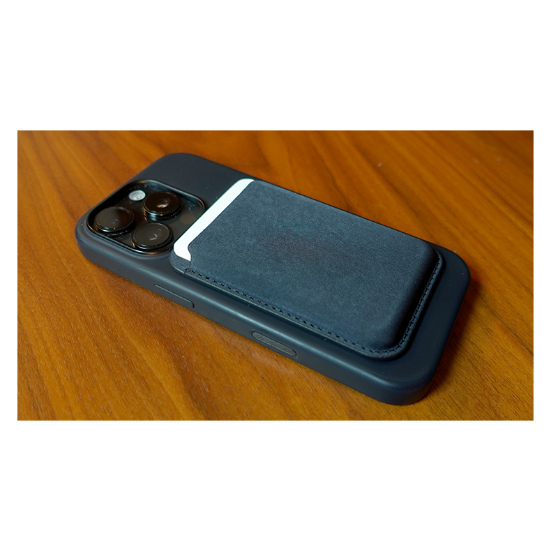 The iDetic Peek by Mark Lemon