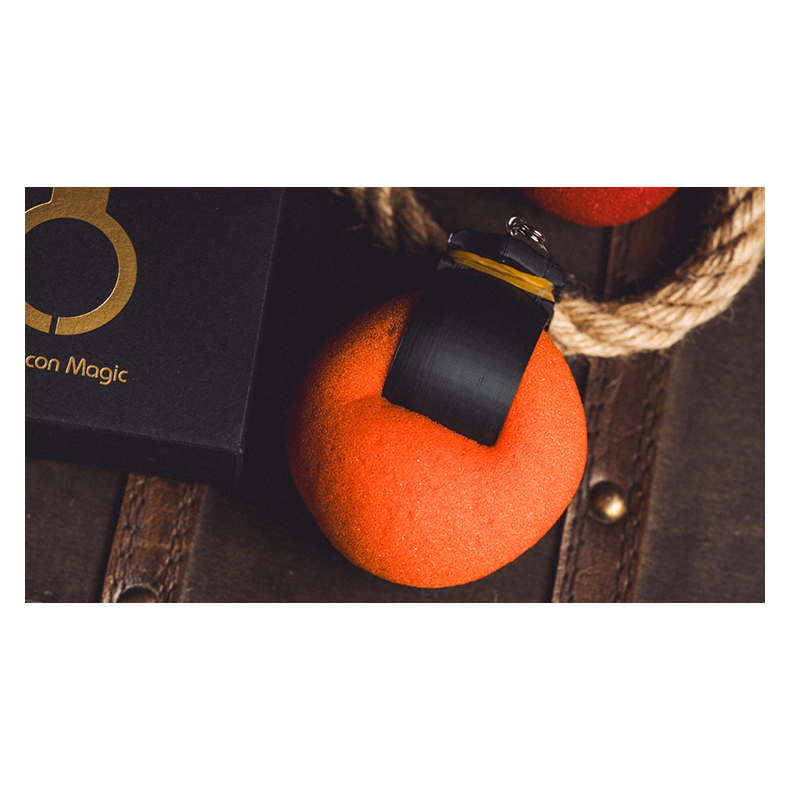 L Holder by Long Long &amp; Bacon Magic