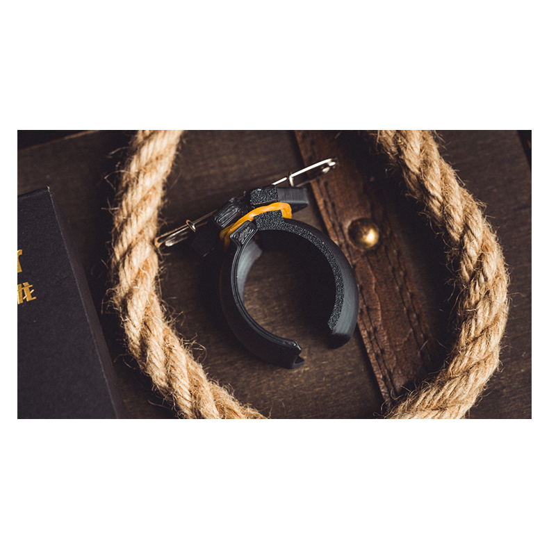 L Holder by Long Long &amp; Bacon Magic