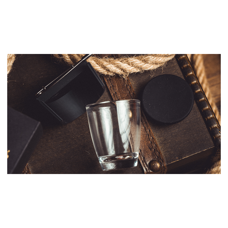 L Holder by Long Long &amp; Bacon Magic