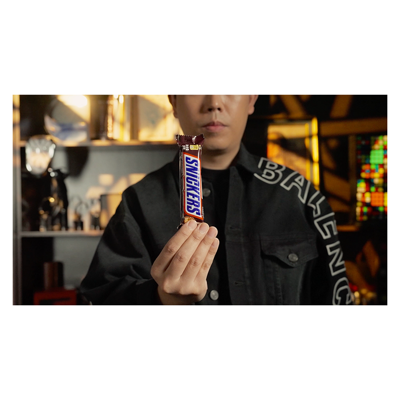 SNICKY by Patricio, Bond Lee