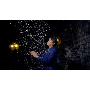 Invisible Snow by Bond Lee and MS Magic