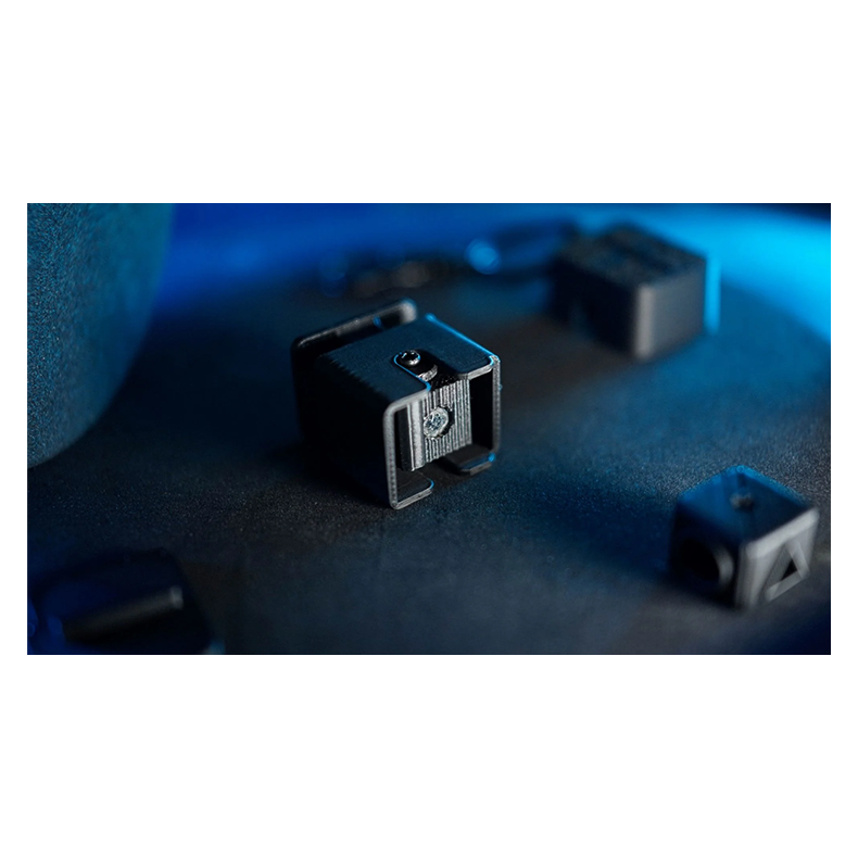 The EDC Holder by Mai Bro &amp; TCC Magic