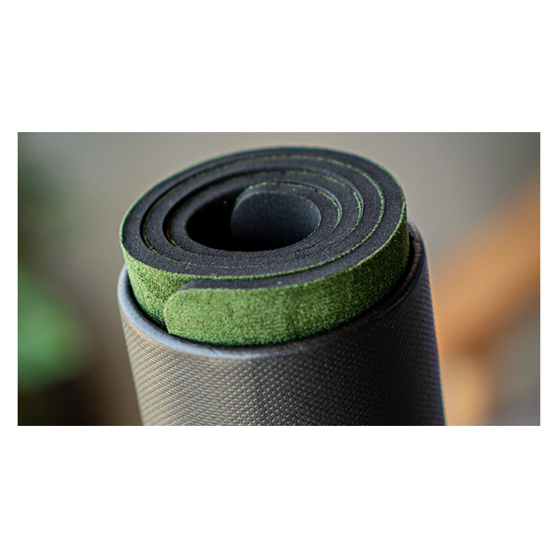 The DMC Luxury Close-Up Pad.