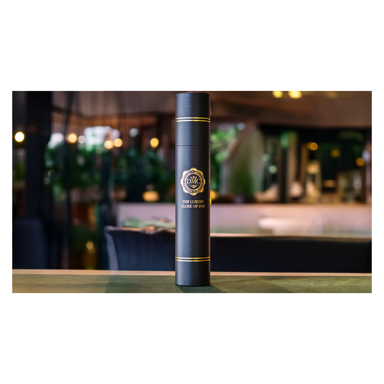 The DMC Luxury Close-Up Pad.