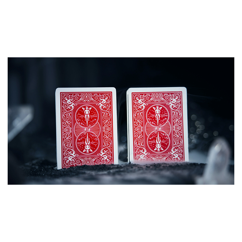 Leviti Deck by PITATA