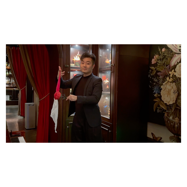 Fantasy Rose by Leon, Bond Lee