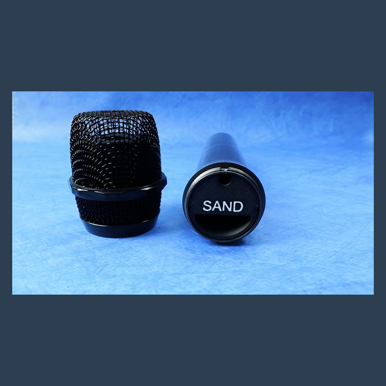 Fantastic Microphone by Ran