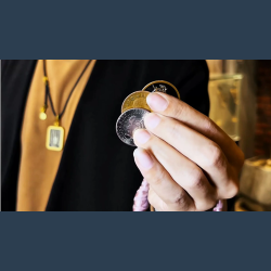 Wing Coin by Harry He &amp; Bacon Magic