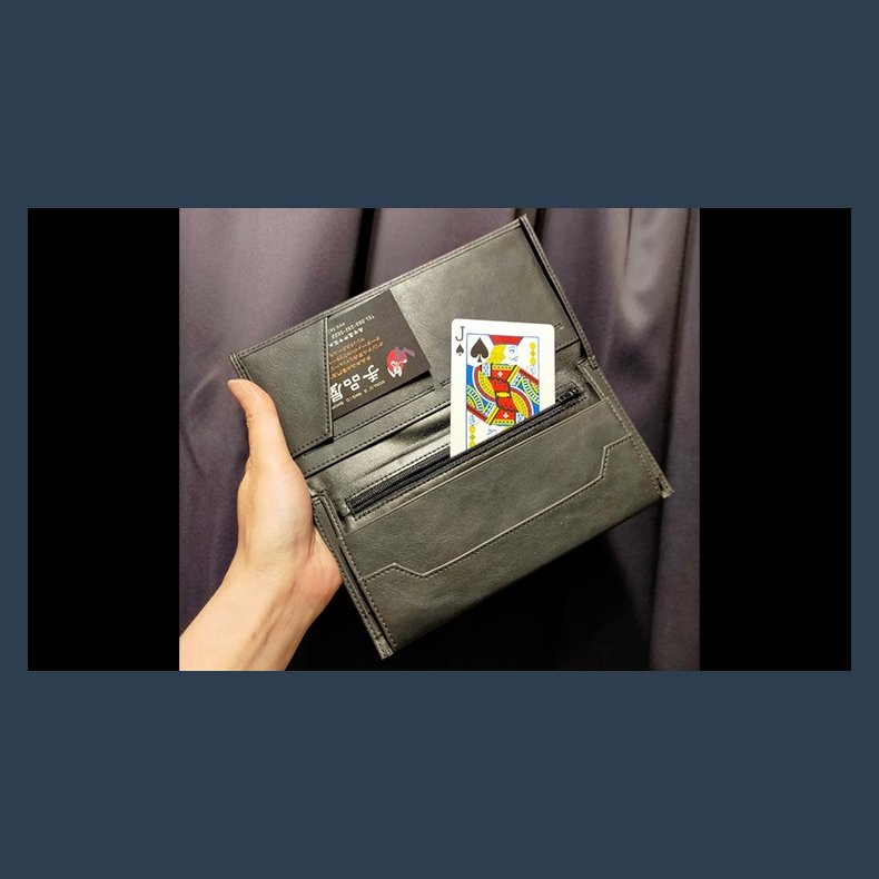 Bendix Bombshell Wallet by Tejinaya