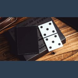 Dominoes Prediction by Juan Luis Rubiales