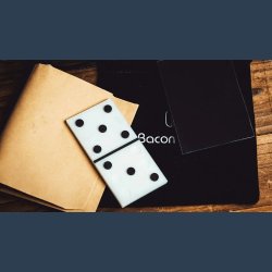 Dominoes Prediction by Juan Luis Rubiales